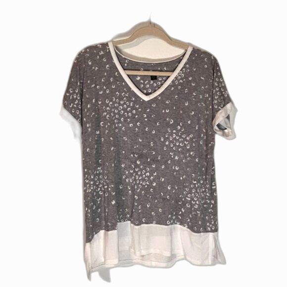 Donna Karan Sleep Top SZ M Gray Print White Trim Cozycore Loungewear Sleepwear - Picture 1 of 3